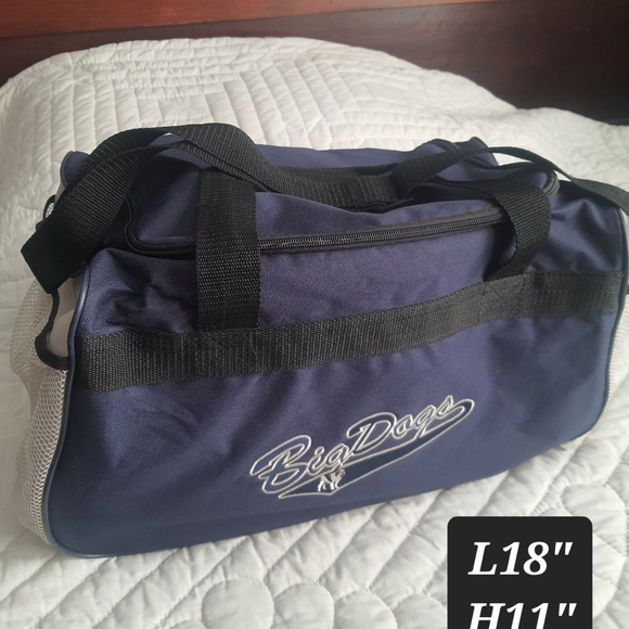 Vintage Y2K 90s Big Dogs Blue Duffle Travel Carry Gym Bag Side Pockets Handles - Picture 5 of 9
